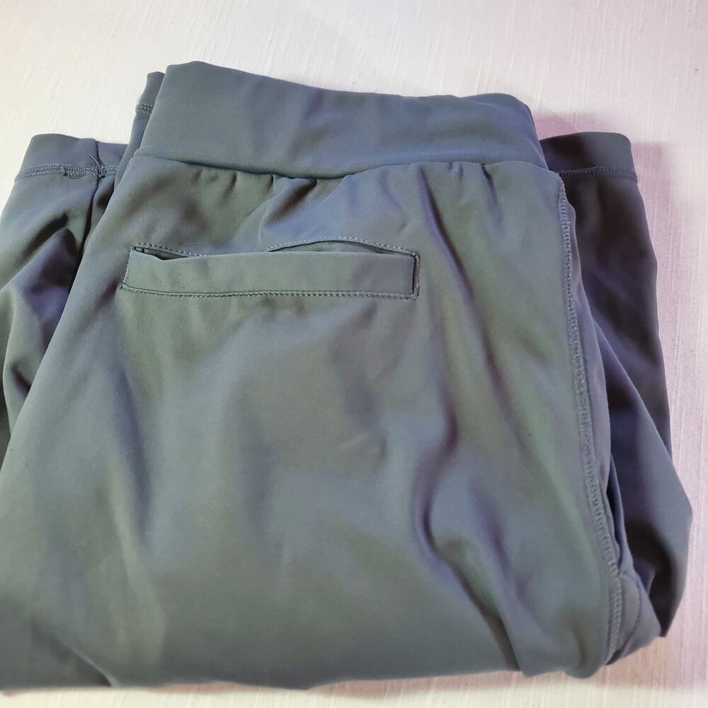 32 Degrees Cool Men's Athletic Shorts - Medium & Inseam Inch 9 Gray